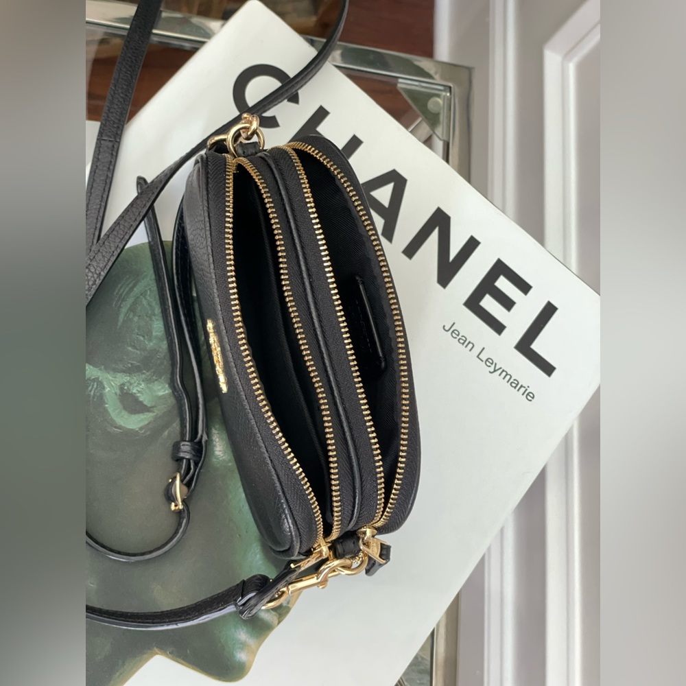 Nice and comfortable shoulder wallet